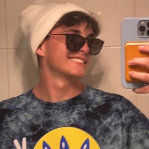 Meet your Posher, Seth